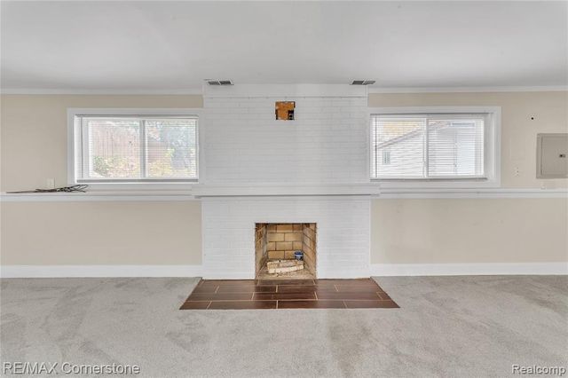 6797 Chirrewa Street, Westland, MI 48185