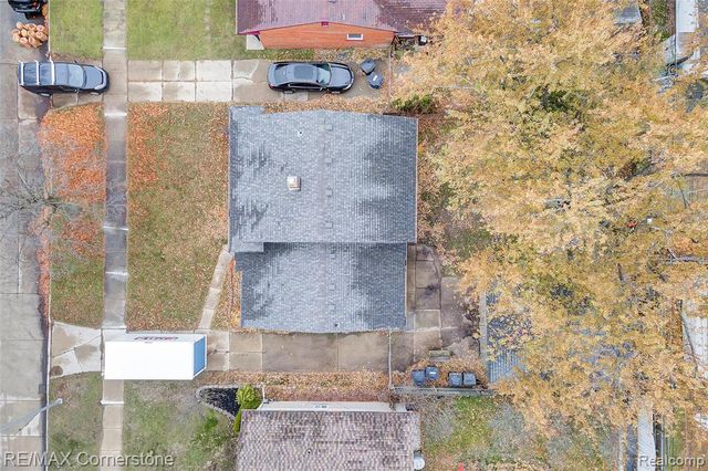 6797 Chirrewa Street, Westland, MI 48185