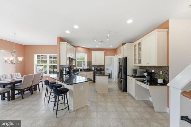 207 MARGAUX CIR, Newark, DE 19702