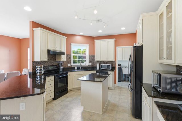 207 MARGAUX CIR, Newark, DE 19702