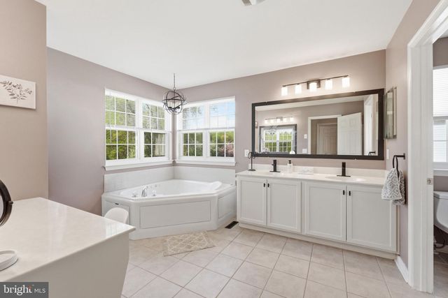 207 MARGAUX CIR, Newark, DE 19702