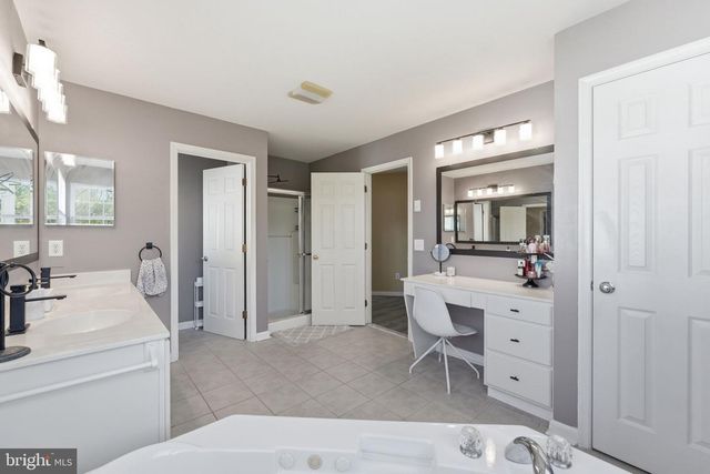 207 MARGAUX CIR, Newark, DE 19702