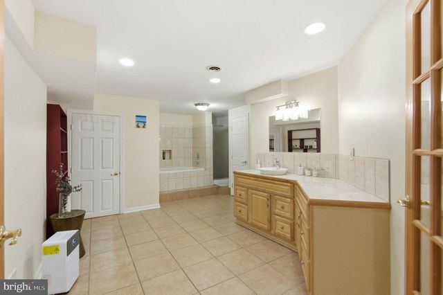 207 MARGAUX CIR, Newark, DE 19702