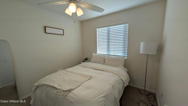 1627 E Zoey LN, Post Falls, ID 83854