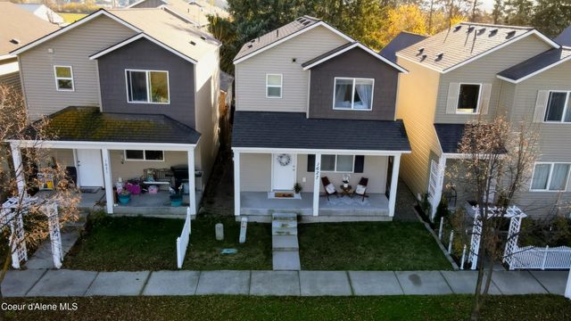 1627 E Zoey LN, Post Falls, ID 83854