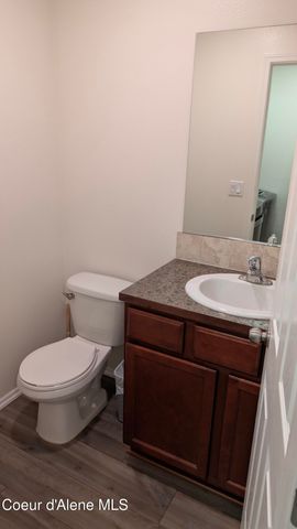 1627 E Zoey LN, Post Falls, ID 83854