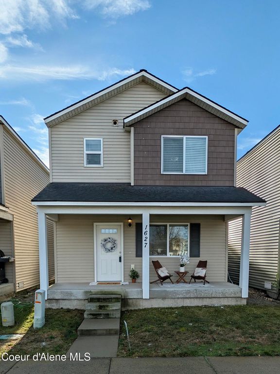 1627 E Zoey LN, Post Falls, ID 83854