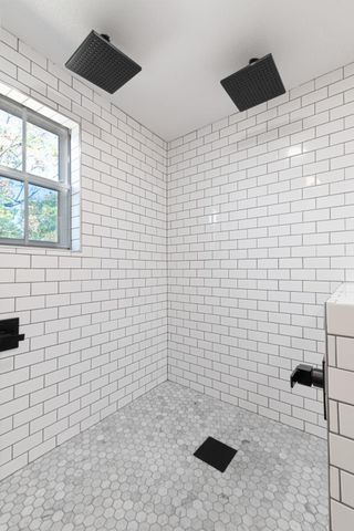 1307 Nix RD, Lampasas, TX 76550