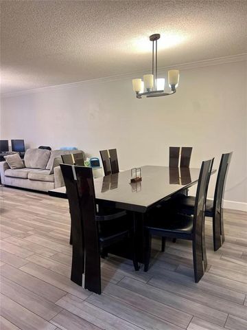 3900 N Hills Drive 208, Hollywood, FL 33021