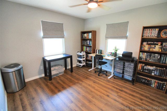 17004 W 732 Road, Tahlequah, OK 74464