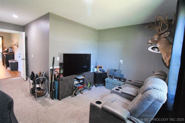 17004 W 732 Road, Tahlequah, OK 74464