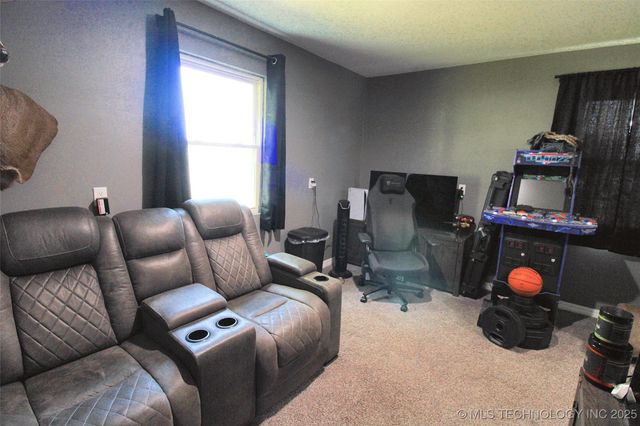17004 W 732 Road, Tahlequah, OK 74464