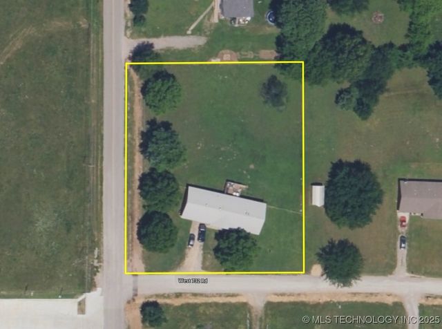 17004 W 732 Road, Tahlequah, OK 74464