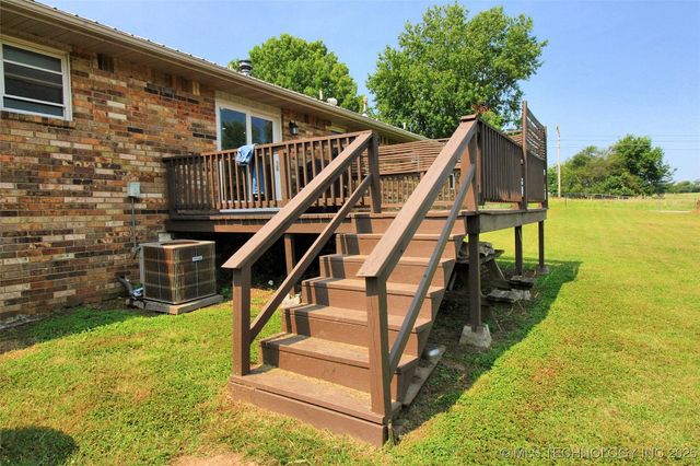 17004 W 732 Road, Tahlequah, OK 74464