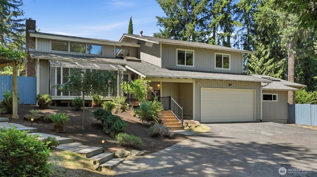 2209 W Lake Sammamish Parkway NE, Redmond, WA 98052
