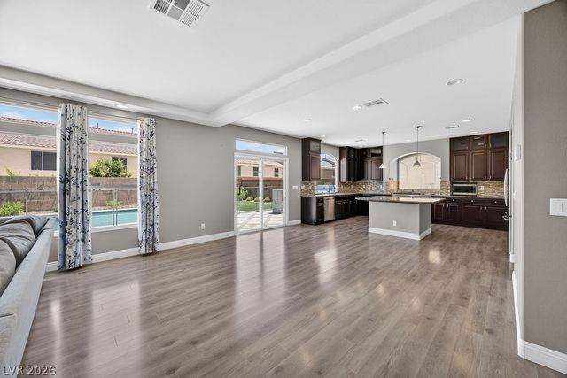 9610 Twin Rivers Court, Las Vegas, NV 89139