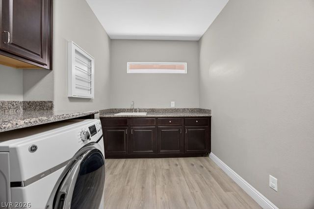 9610 Twin Rivers Court, Las Vegas, NV 89139