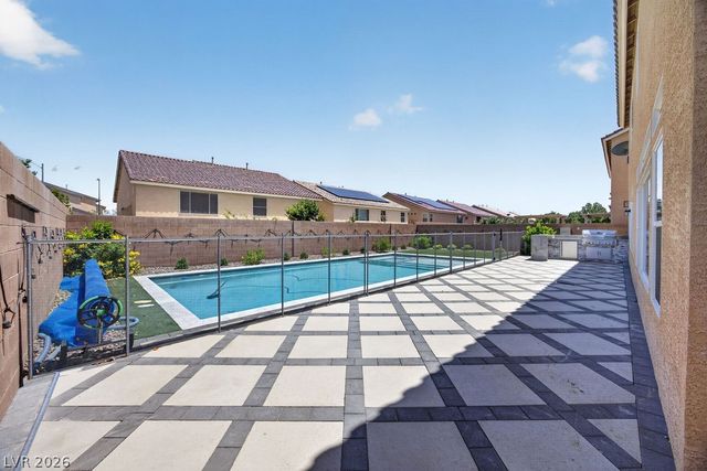 9610 Twin Rivers Court, Las Vegas, NV 89139
