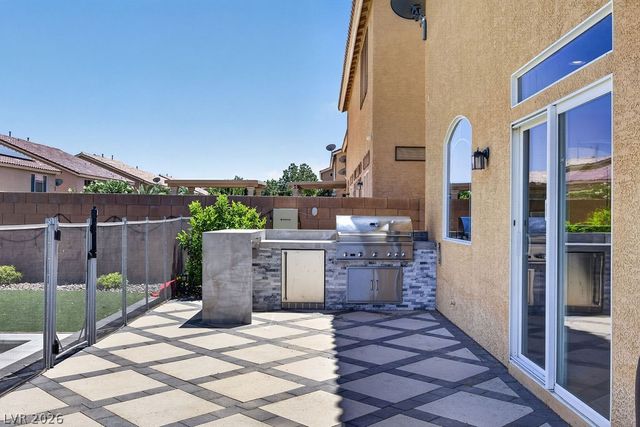 9610 Twin Rivers Court, Las Vegas, NV 89139