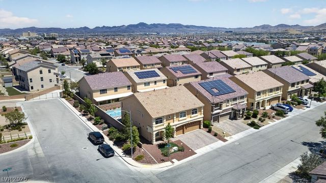 9610 Twin Rivers Court, Las Vegas, NV 89139