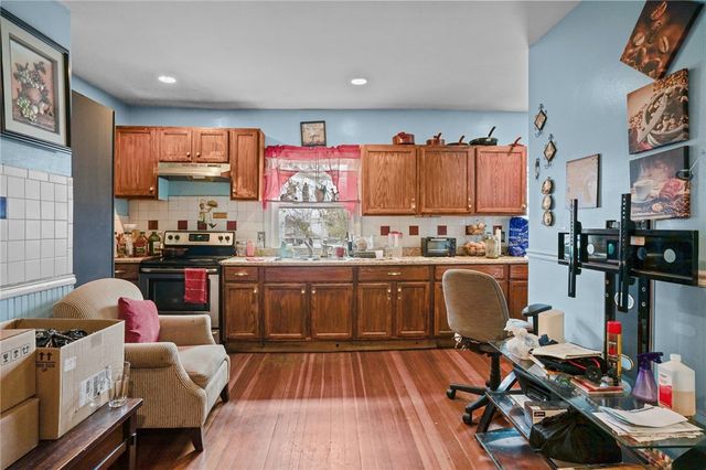 8 Atlantic Avenue, Providence, RI 02907