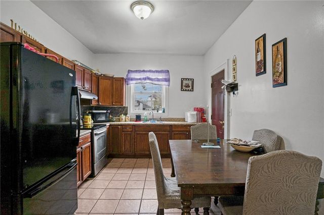 8 Atlantic Avenue, Providence, RI 02907