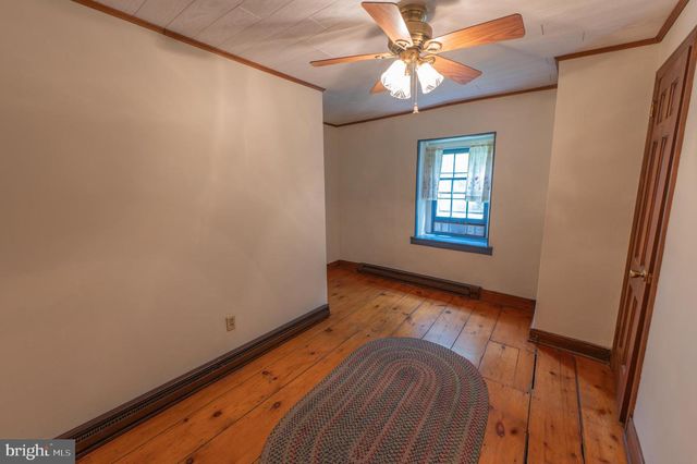 2783 BRUNNER RD, Emmaus, PA 18049