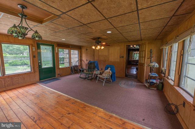 2783 BRUNNER RD, Emmaus, PA 18049