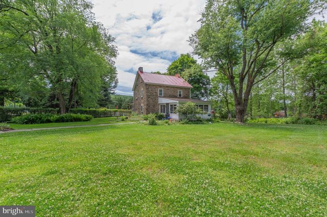 2783 BRUNNER RD, Emmaus, PA 18049