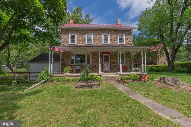 2783 BRUNNER RD, Emmaus, PA 18049