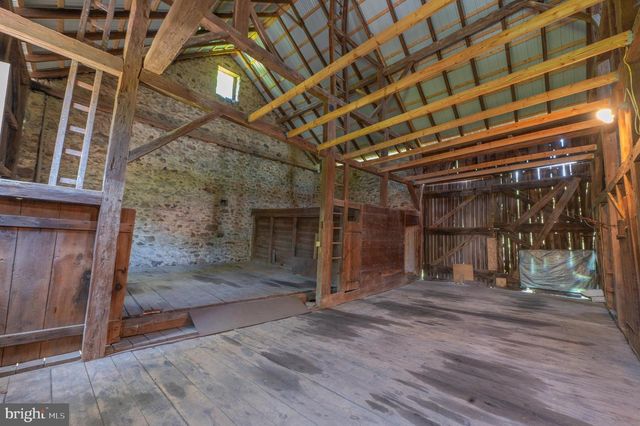 2783 BRUNNER RD, Emmaus, PA 18049