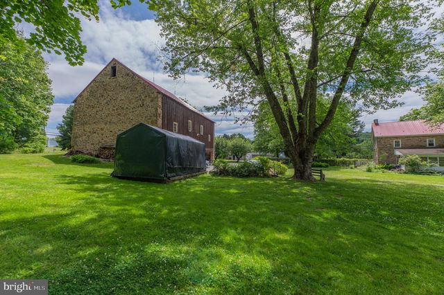 2783 BRUNNER RD, Emmaus, PA 18049