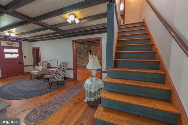 2783 BRUNNER RD, Emmaus, PA 18049