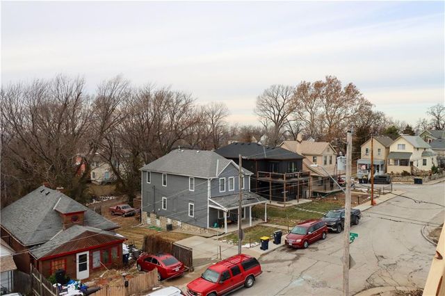 2111 Holly Street, Kansas City, MO 64108