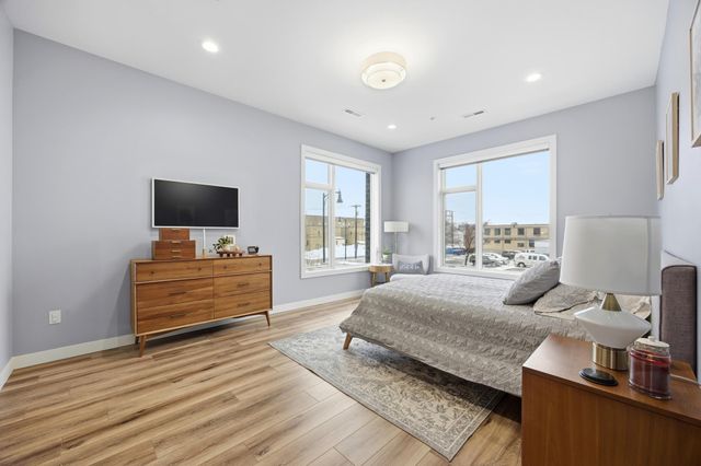 200 4th Avenue N 201, Fargo, ND 58102