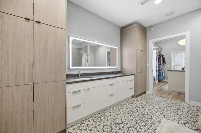 200 4th Avenue N 201, Fargo, ND 58102