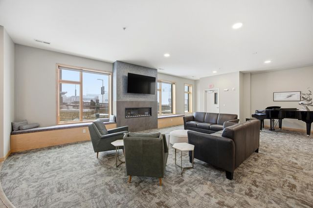 200 4th Avenue N 201, Fargo, ND 58102