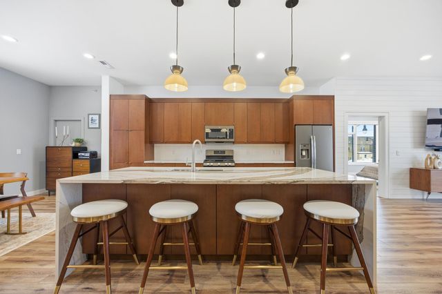 200 4th Avenue N 201, Fargo, ND 58102