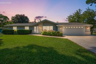 501 W Bayfield AVENUE, Glendale, WI 53217