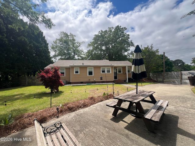 310 S Howard Circle, Tarboro, NC 27886