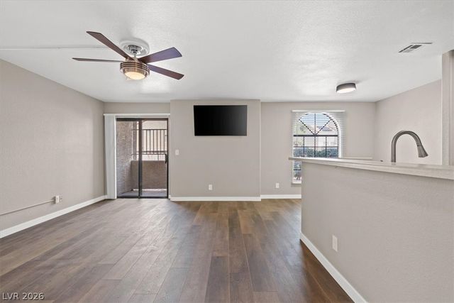 2968 Juniper Hills Boulevard 101, Las Vegas, NV 89142