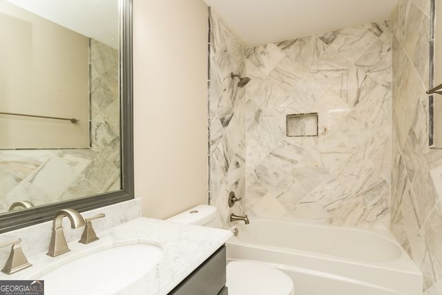 6123 Lamp Post Place, College Park, GA 30349