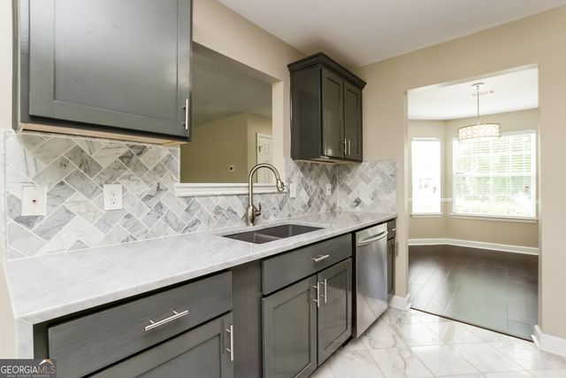 6123 Lamp Post Place, College Park, GA 30349