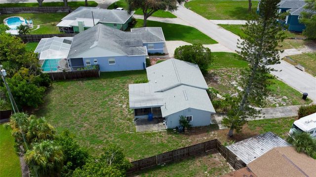 525 HAMPTON AVENUE NE, St Petersburg, FL 33703