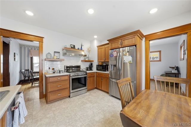 22 Wichita Road, West Seneca, NY 14224