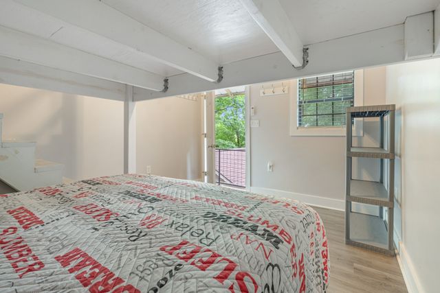 4053 Deer Creek Rd, Linden, TN 37096