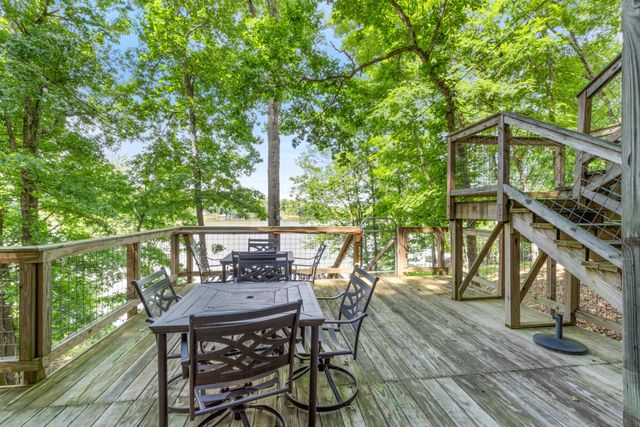 4053 Deer Creek Rd, Linden, TN 37096