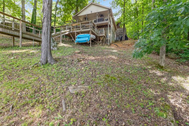 4053 Deer Creek Rd, Linden, TN 37096