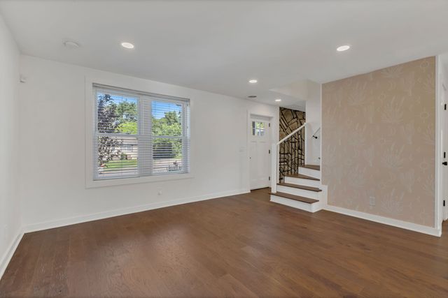 2601 Oakwood Ave, Nashville, TN 37207