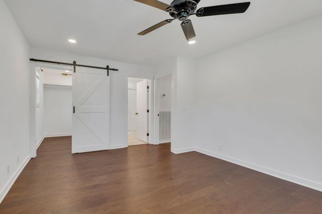 2601 Oakwood Ave, Nashville, TN 37207